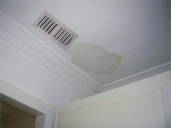 Air Conditioner Leaking Water Inside My Home – What To Do
